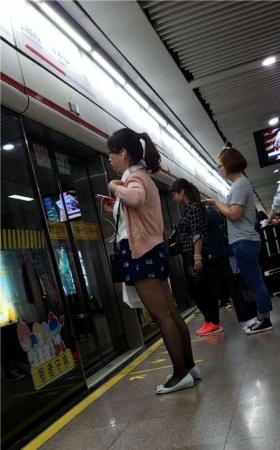 靓丽黑色皮裙 [132P-2.82GB]