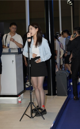 黑丝主播小姐姐(60P)