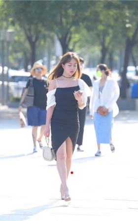 漂亮的黑色长裙美女(36P)