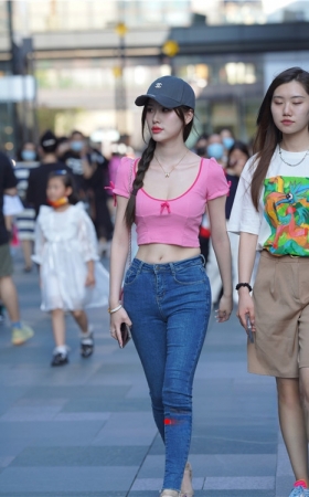 性感的紧牛小蛮腰美女(122P)