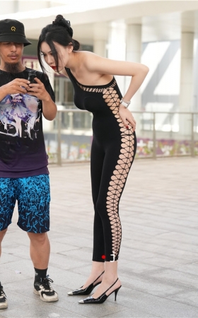 高跟黑色连体衣美女(62P)