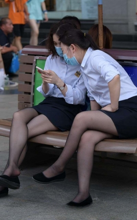 午休de两个黑丝职工3A1702[721M]