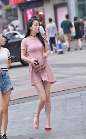 白嫩美腿小姐姐3A3161[330M]