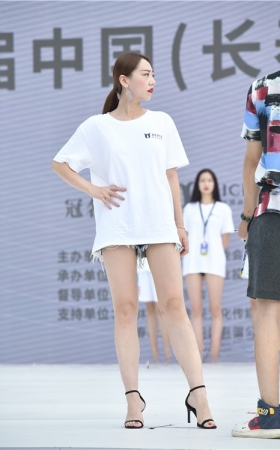长腿模特(89P)