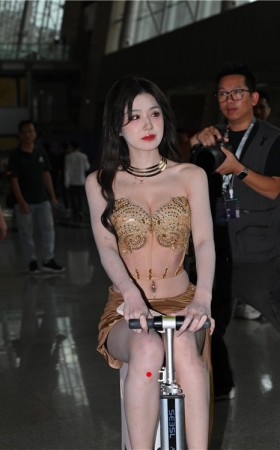 性感的美腿小姐姐(66P)