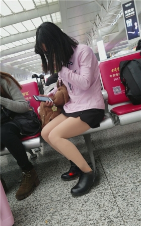 肉丝眼镜妹子