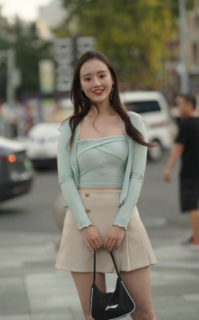 甜美清爽短裙 [160P-2.20GB]