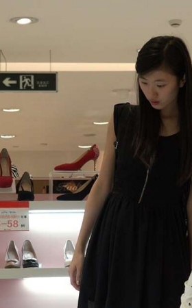 姐妹一起逛街3A349[573M]