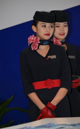 东方航空空姐 [84P-1.70GB]