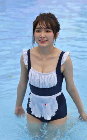 女仆泳装女孩【套图+视频】