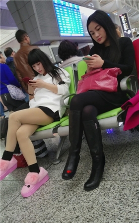 黑丝高靴妹子