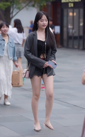 短裤美女3A1308[890M]