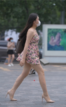 连衣裙女孩(67P)