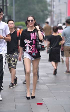 搭讪肉丝大长腿小姐姐3A3376[214M]