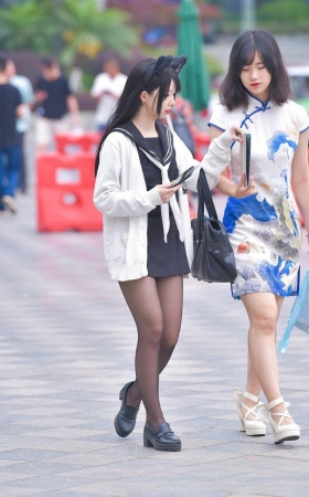嫩腿，黑丝女孩3A1375[449M]