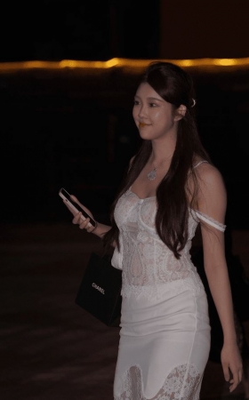 青春靓丽白色裙装 [169P-2.33GB]