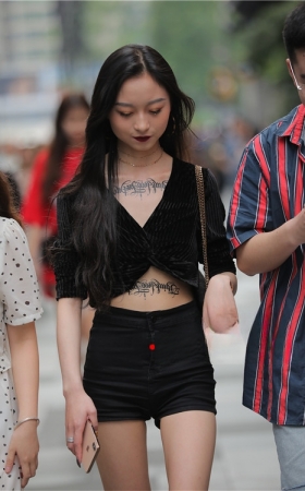纹身小姐姐(19P)