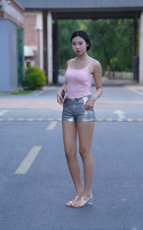 银色热裤美眉MJ3348