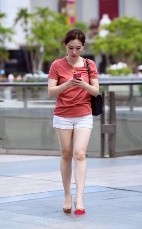 白皙的高跟大长腿美女3A3192[105M]
