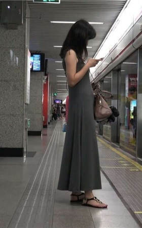 蓝色短裙大长腿3A365[412M]
