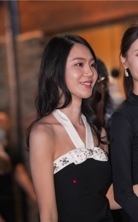黑裙美女(81P)
