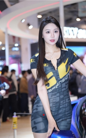 连体赛车服美女【套图+视频】