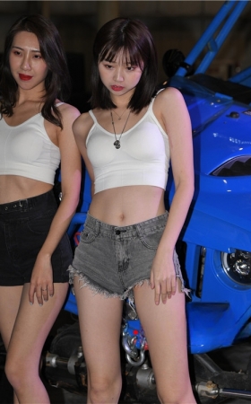 热裤小姐姐(91P)