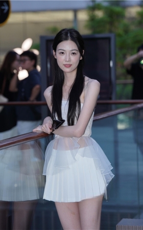 街拍白裙美女(112P)