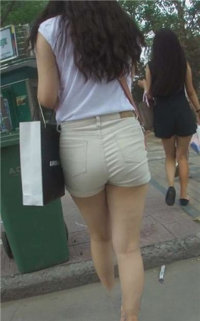 高级气质丝质裙 [62P1V-1.02GB]