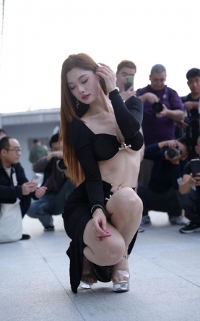 绿色修身裙 [103P14V-10.1GB] 