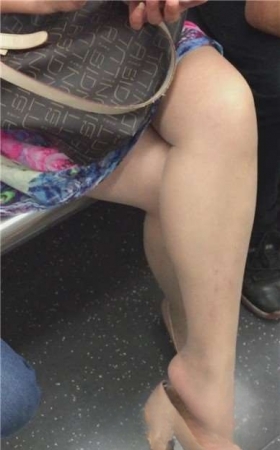 小姐姐说这是橙色的裙裙 [349P-3.34GB]