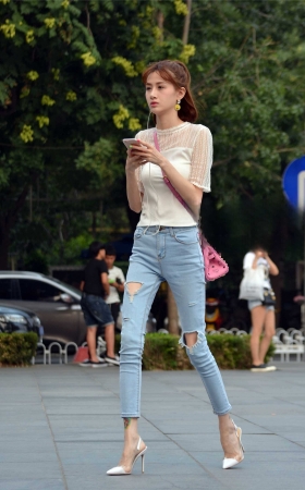 街拍：骨感美高跟 [17P]
