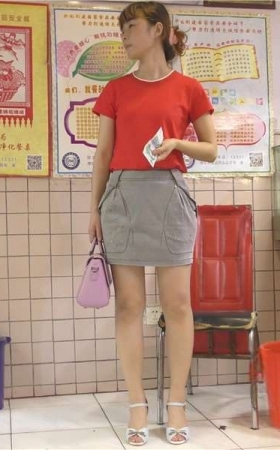 滑板小妹 [332P2V-11.9GB]