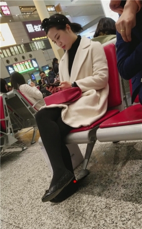 白衣妹子