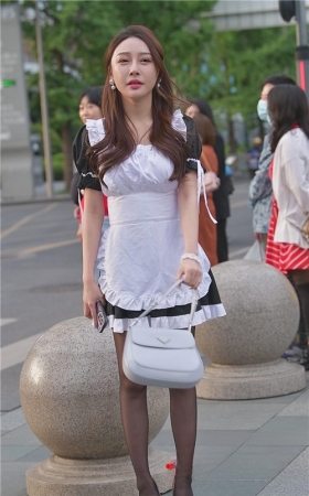 路边女仆
