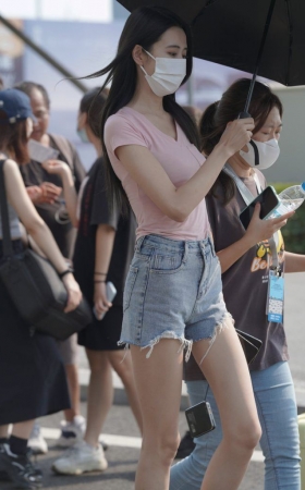 高挑甜美可爱 [77P-953MB]