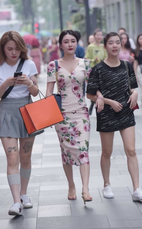 中式风的美女呀 [14P]