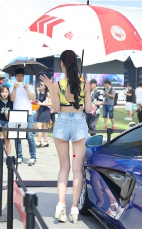 （套图）车模小妹(75P)