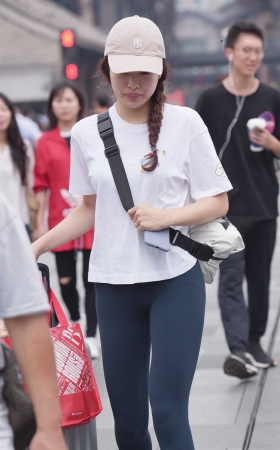 清纯的小姐姐 [17P]