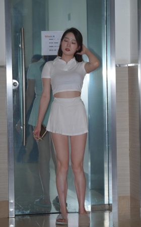 气质白嫩美女MJ3370