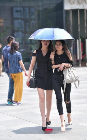 白皙美腿，高跟美女3A3193[642M]