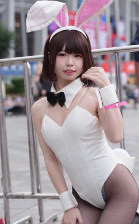 肉丝的美女 [18P]