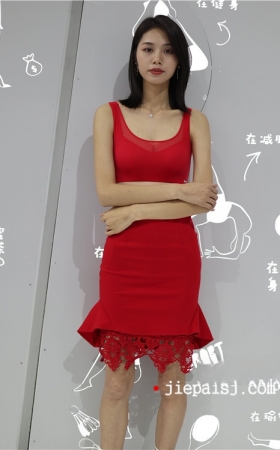 一袭红曲(34P)